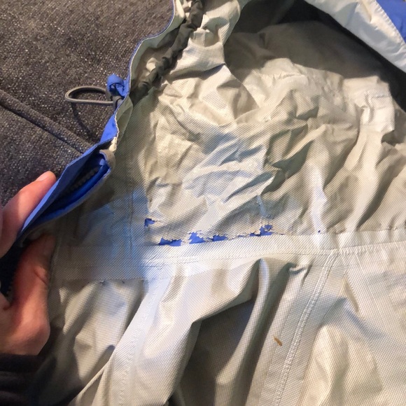 The North Face Rain Jacket - Picture 6 of 6